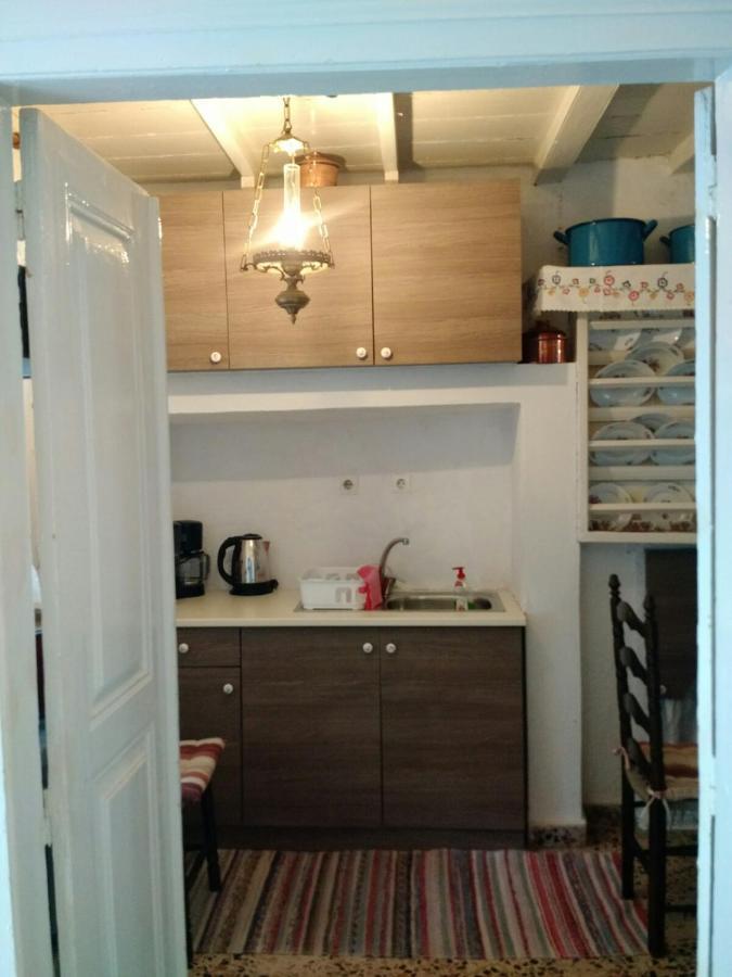 Marthas Traditional House シミ エクステリア 写真