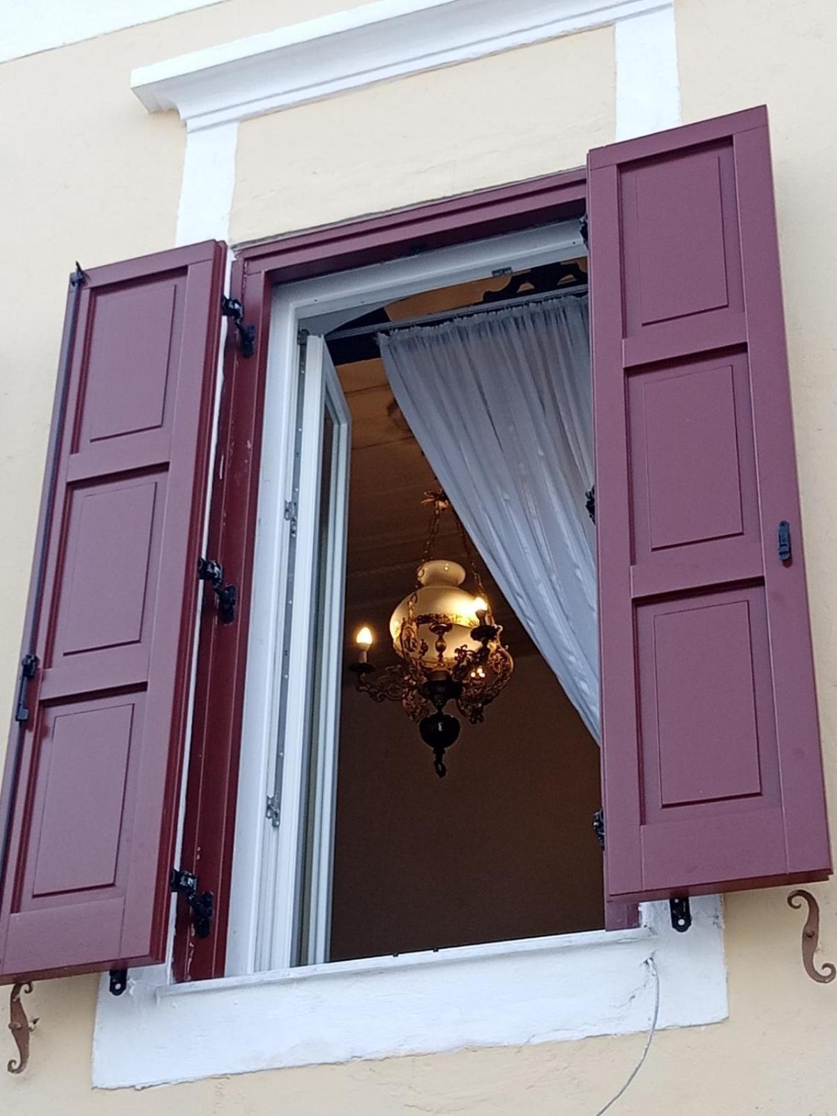Marthas Traditional House シミ エクステリア 写真
